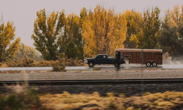 Every Pickup That Can Tow 30,000 pounds (lbs)